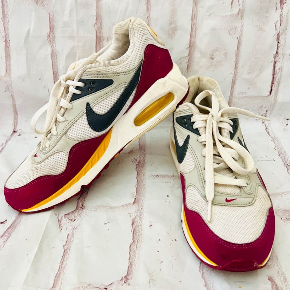 Nike  Air Max Trail Running Kicks